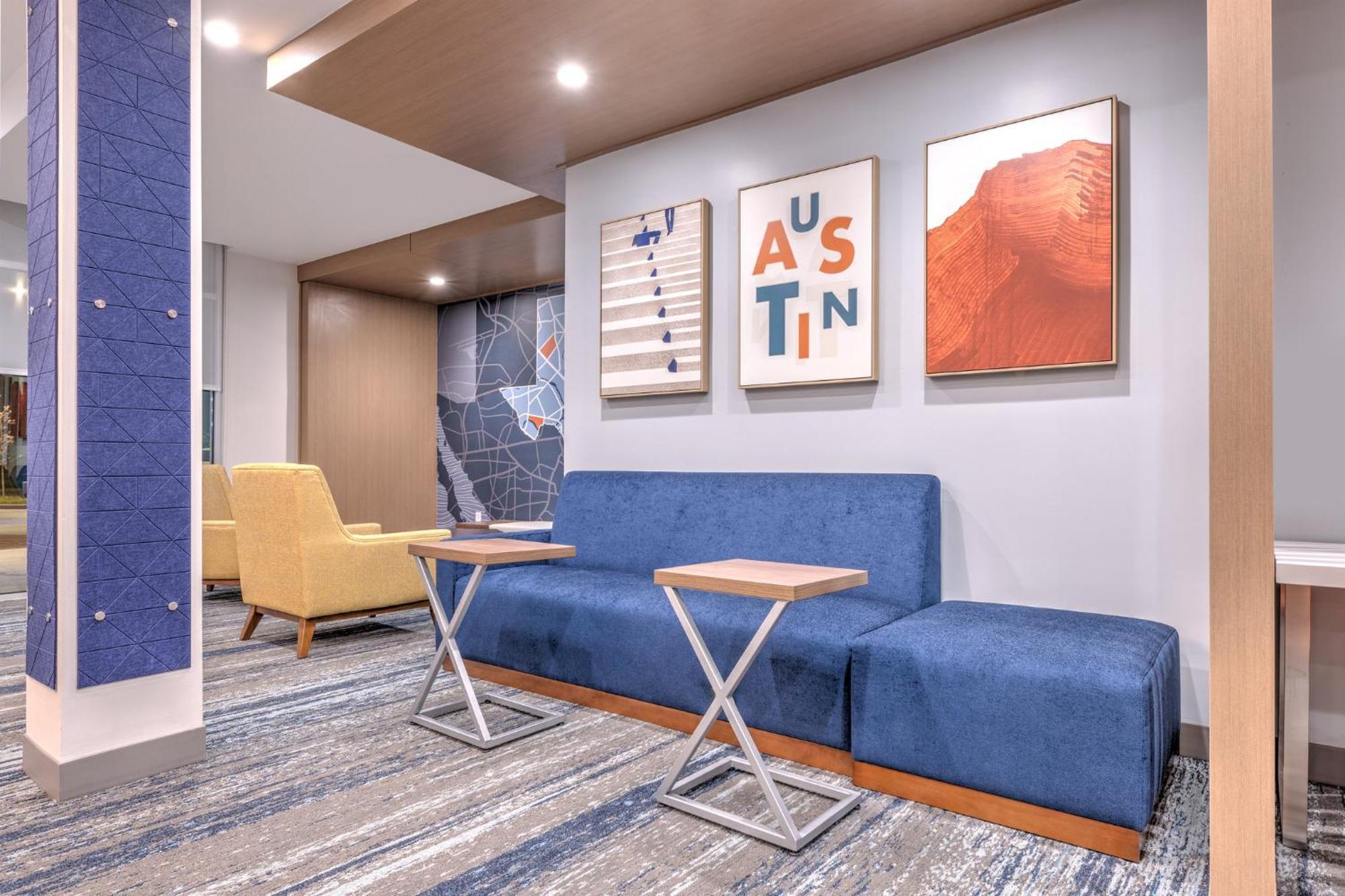Holiday Inn Express & Suites Austin Airport East By Ihg Exterior photo